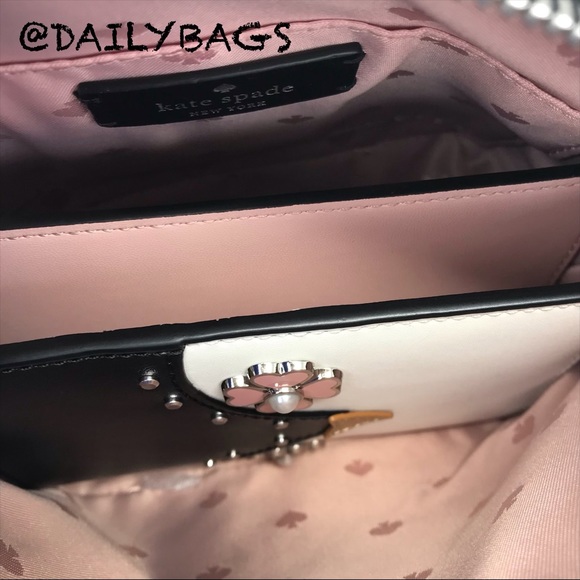 KATE SPADE PENGUIN CROSSBODY BLACK FROSTY PASSPORT - Picture 5 of 8